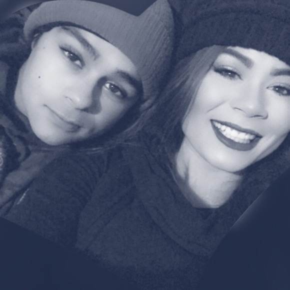 Meet your Posher, Emma - Picture 3 of 8